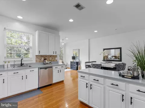 Kitchen - 78 Two Rivers Dr, Edgewater, MD 21037 photo 2 of 4