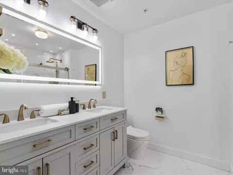 Bath - 78 Two Rivers Dr, Edgewater, MD 21037 photo 3 of 5