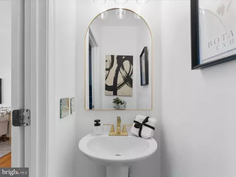 Entry Way - 78 Two Rivers Dr, Edgewater, MD 21037 photo 3 of 5