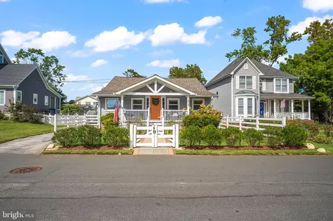 1017 Shore Dr, Edgewater, MD 21037