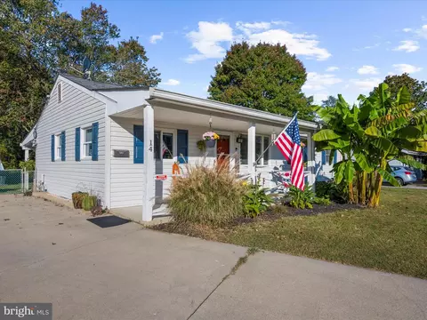 Exterior - 14 Brookview Ave, Pasadena, MD 21122 photo 3 of 14