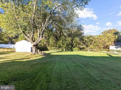 Exterior - 14 Brookview Ave, Pasadena, MD 21122 photo 12 of 14
