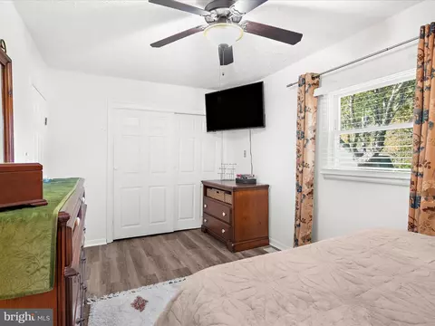 Bedroom - 14 Brookview Ave, Pasadena, MD 21122 photo 3 of 6