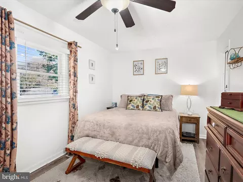 Bedroom - 14 Brookview Ave, Pasadena, MD 21122 photo 1 of 6