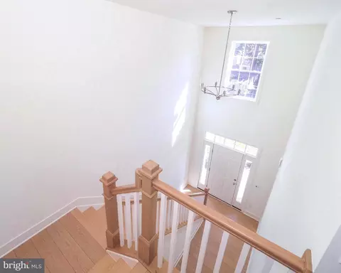 Entry Way - 772 209th St, Pasadena, MD 21122 photo 3 of 5