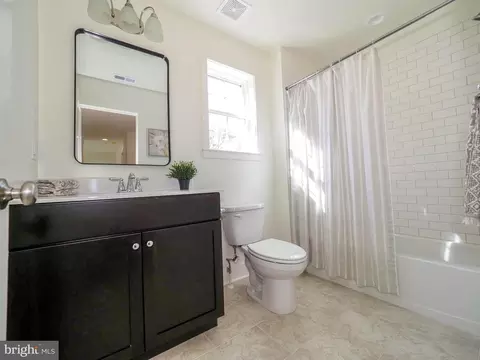 Bath - 772 209th St, Pasadena, MD 21122 photo 3 of 3