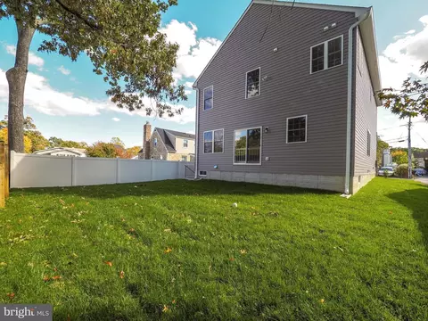 Exterior - 772 209th St, Pasadena, MD 21122 photo 3 of 9