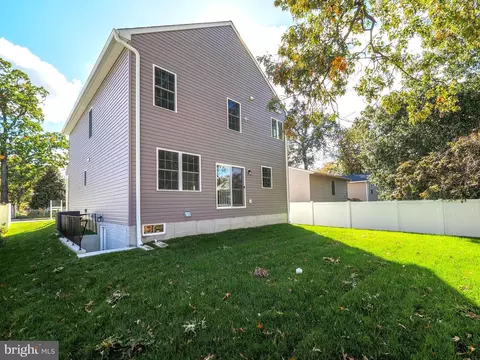 Exterior - 772 209th St, Pasadena, MD 21122 photo 4 of 9