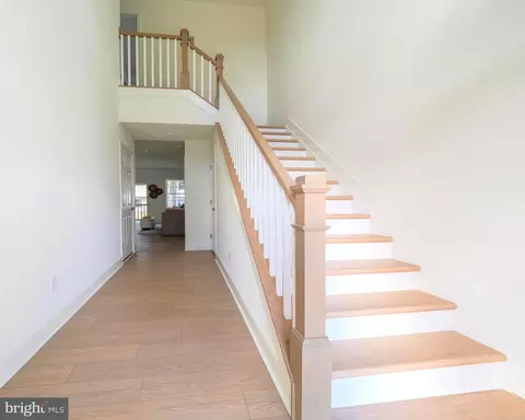 Entry Way - 772 209th St, Pasadena, MD 21122 photo 4 of 5