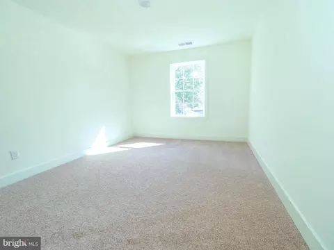 Bedroom - 772 209th St, Pasadena, MD 21122 photo 5 of 6