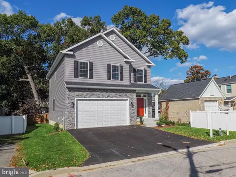 Exterior - 772 209th St, Pasadena, MD 21122 photo 2 of 9