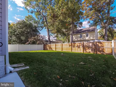 Exterior - 772 209th St, Pasadena, MD 21122 photo 6 of 9
