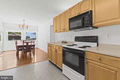 Kitchen - 6008 Allwine Ave, Deale, MD 20751 photo 1 of 2