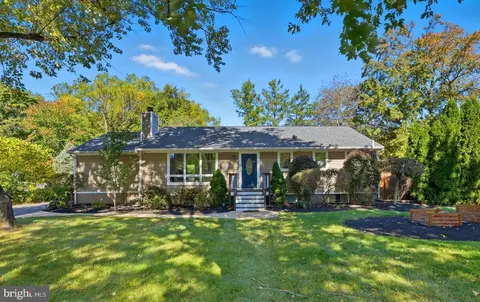1114 Bay Ridge Rd, Annapolis, MD 21403