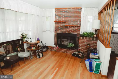 8413 Bedford Rd, Pasadena, MD 21122 photo 23