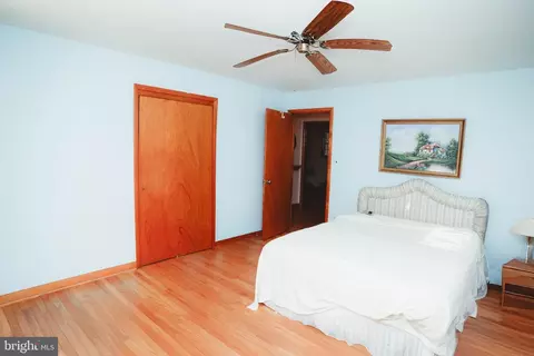 8413 Bedford Rd, Pasadena, MD 21122 photo 30
