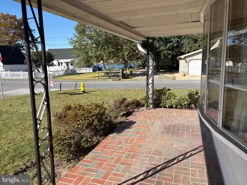 8413 Bedford Rd, Pasadena, MD 21122 photo 2