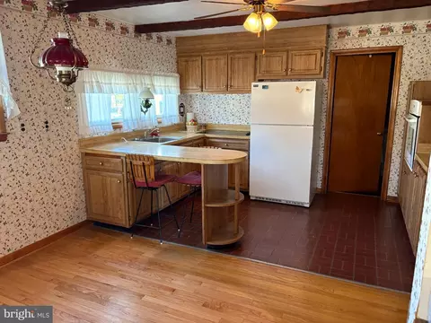 8413 Bedford Rd, Pasadena, MD 21122 photo 4