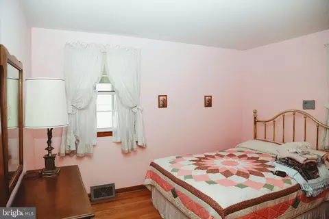8413 Bedford Rd, Pasadena, MD 21122 photo 32