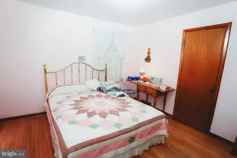 8413 Bedford Rd, Pasadena, MD 21122 photo 31