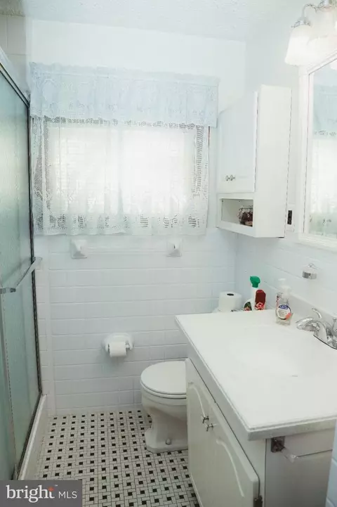 8413 Bedford Rd, Pasadena, MD 21122 photo 26