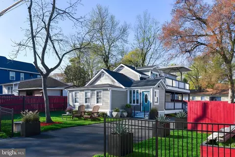 1532 Mayfield Rd, Edgewater, MD 21037
