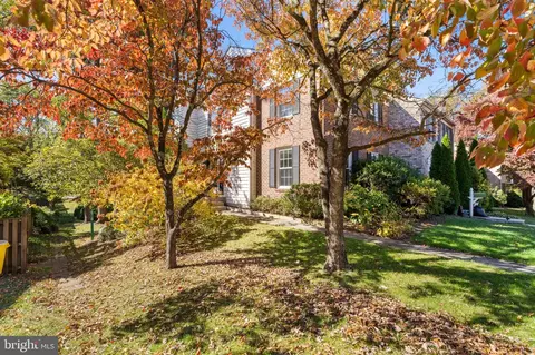 2110 Sandy Ct, Crofton, MD 21114 photo 2