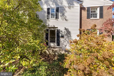 2110 Sandy Ct, Crofton, MD 21114 photo 3
