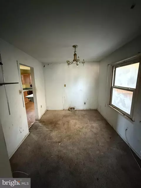 Entry Way - 2017 Forest Dr, Annapolis, MD 21401 photo 1 of 10