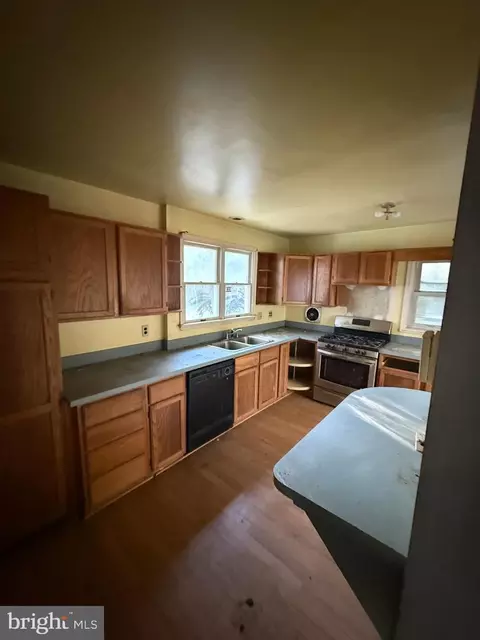 Kitchen - 2017 Forest Dr, Annapolis, MD 21401 photo 1 of 1