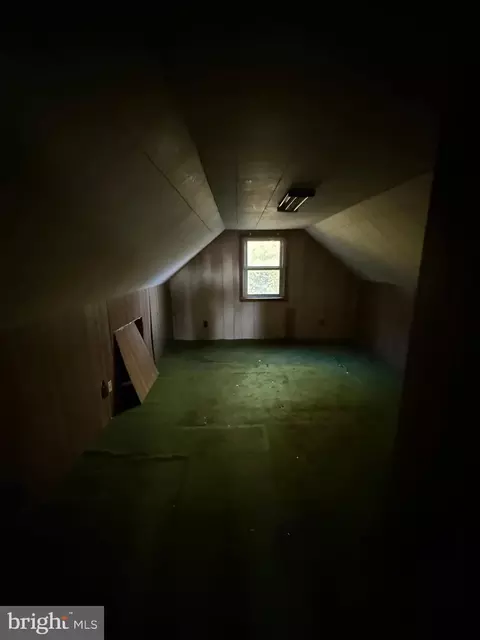 Entry Way - 2017 Forest Dr, Annapolis, MD 21401 photo 9 of 10