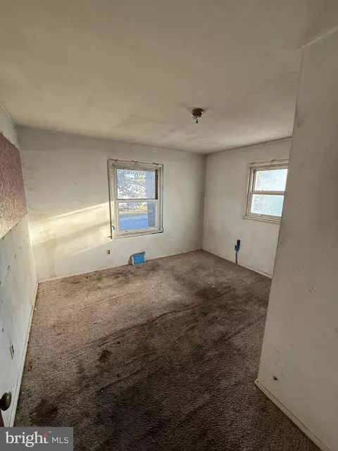 Entry Way - 2017 Forest Dr, Annapolis, MD 21401 photo 3 of 10