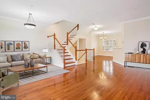 Living - 3232 Escapade Cir, Riva, MD 21140 photo 2 of 5