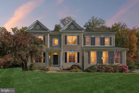 3423 Pocahontas Dr, Edgewater, MD 21037