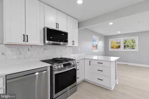Kitchen - 1831 Drew St, Annapolis, MD 21401 photo 3 of 3