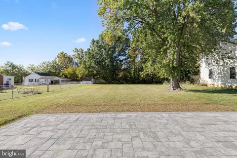 Exterior - 1831 Drew St, Annapolis, MD 21401 photo 5 of 7