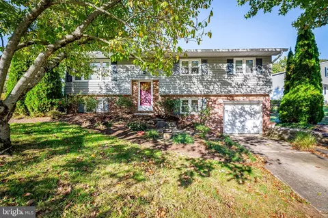 1419 Mariner Dr, Arnold, MD 21012