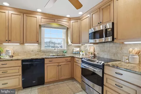 1107 Crestview Dr, Annapolis, MD 21409 photo 10