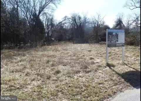 281 Thompson Ave E, Glen Burnie, MD 21060