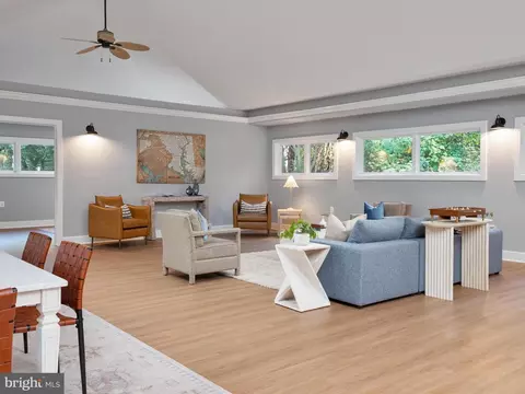Living - 5108 Mountain Rd, Pasadena, MD 21122 photo 9 of 9