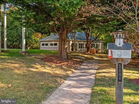 Exterior - 5108 Mountain Rd, Pasadena, MD 21122 photo 10 of 11