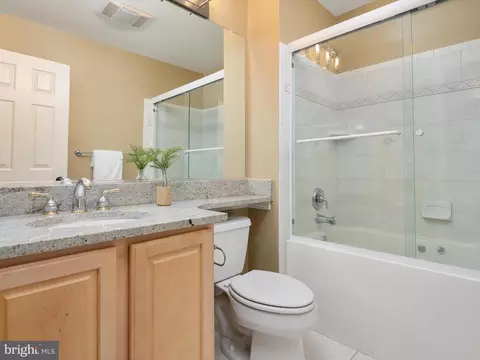 Bath - 5108 Mountain Rd, Pasadena, MD 21122 photo 7 of 8