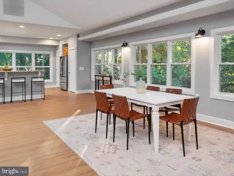 Dining - 5108 Mountain Rd, Pasadena, MD 21122 photo 5 of 5