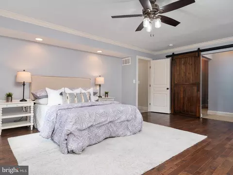 Bedroom - 5108 Mountain Rd, Pasadena, MD 21122 photo 4 of 7
