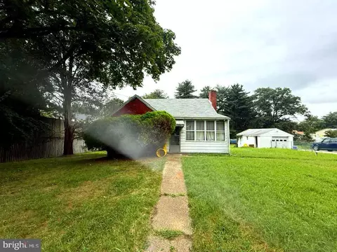 7844 Clark Station Rd, Severn, MD 21144
