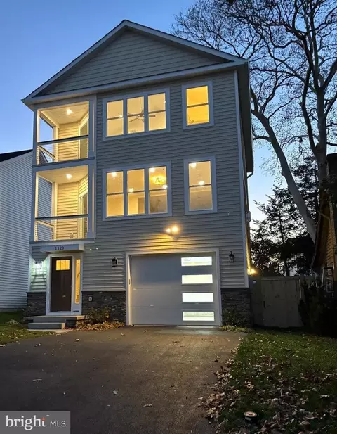 1123 Shore Dr, Edgewater, MD 21037
