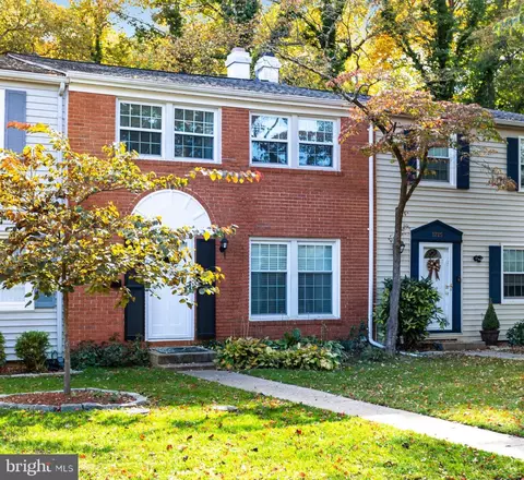 1723 Fillmore Ct, Crofton, MD 21114