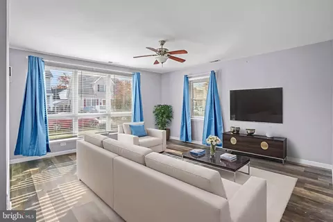 Living - 1208 Oak Ave, Shady Side, MD 20764 photo 1 of 2