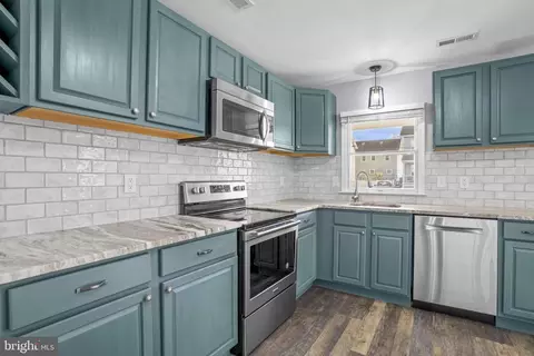 Kitchen - 1208 Oak Ave, Shady Side, MD 20764 photo 1 of 1