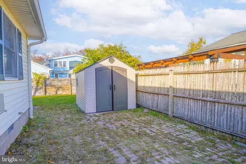 Exterior - 1208 Oak Ave, Shady Side, MD 20764 photo 4 of 5